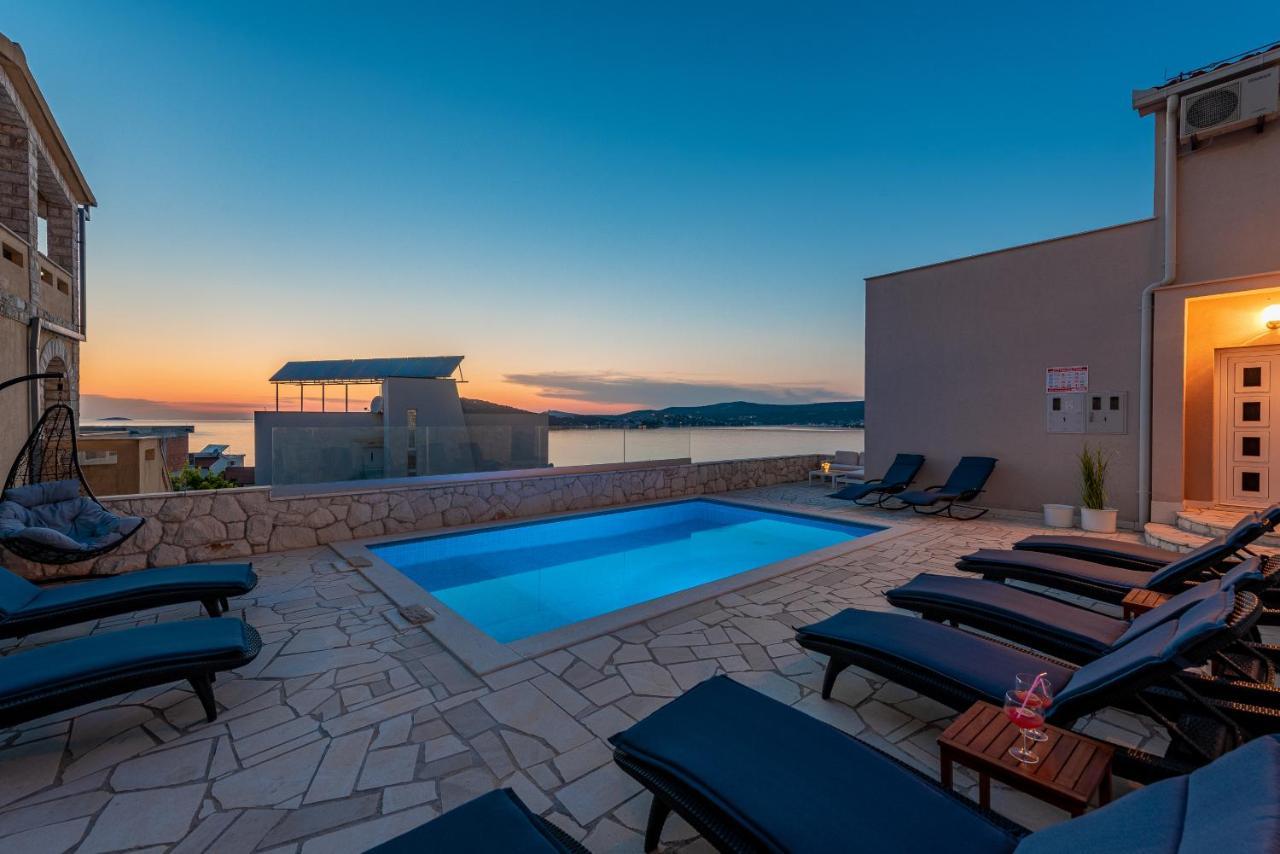 Villa Mona Apartments Ražanj Kültér fotó