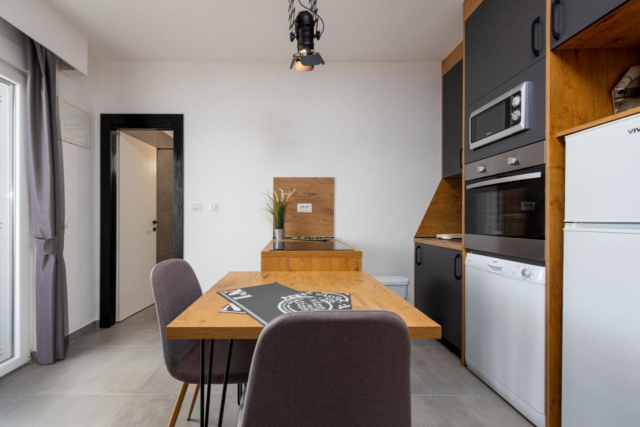 Villa Mona Apartments Ražanj Kültér fotó