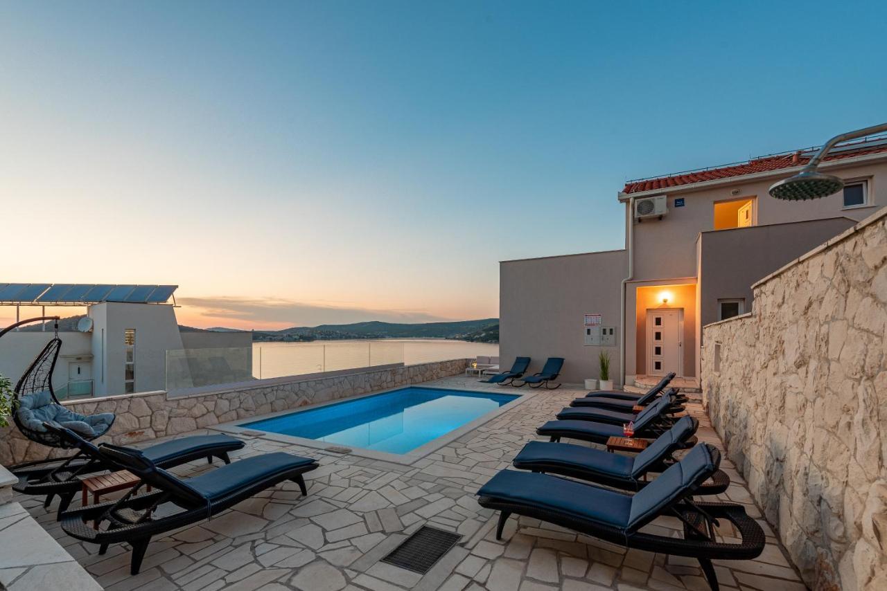 Villa Mona Apartments Ražanj Kültér fotó