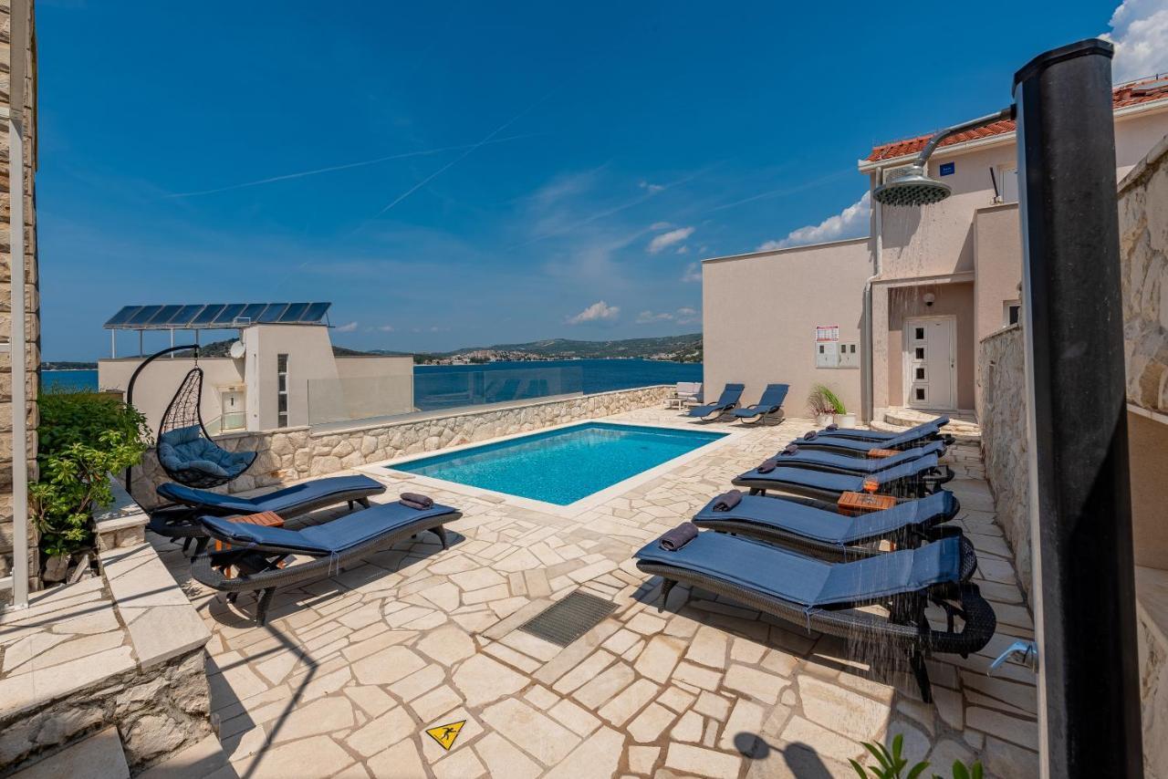 Villa Mona Apartments Ražanj Kültér fotó