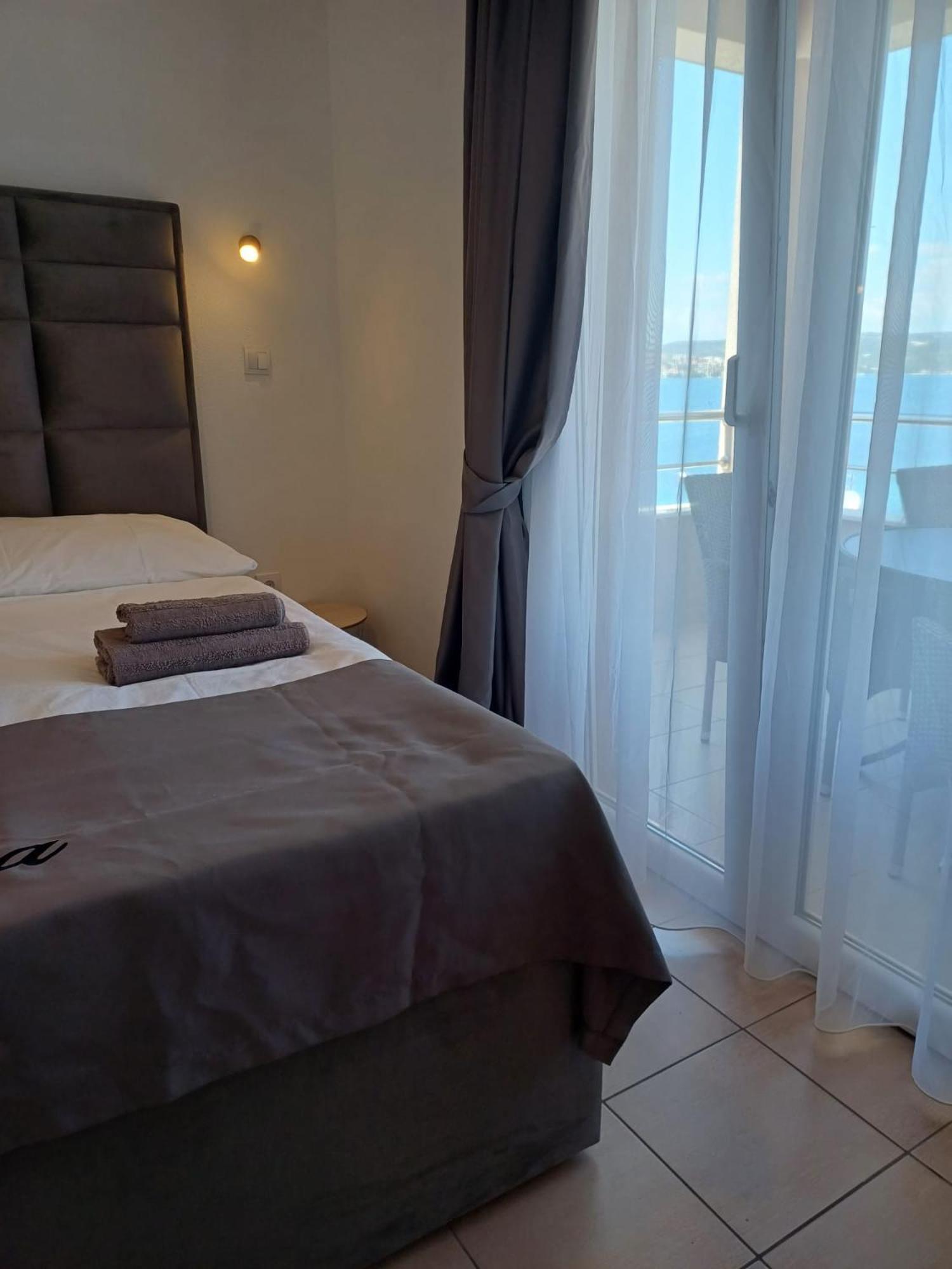 Villa Mona Apartments Ražanj Kültér fotó