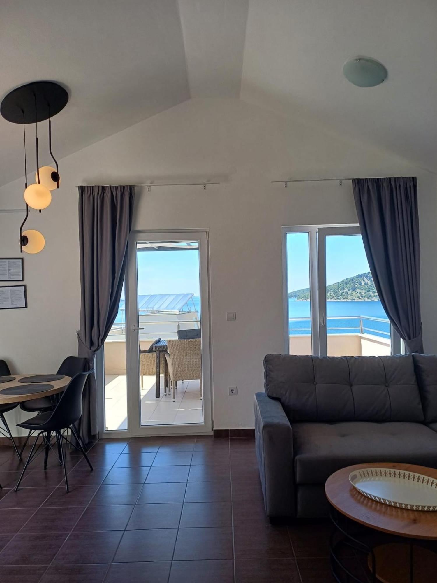 Villa Mona Apartments Ražanj Kültér fotó