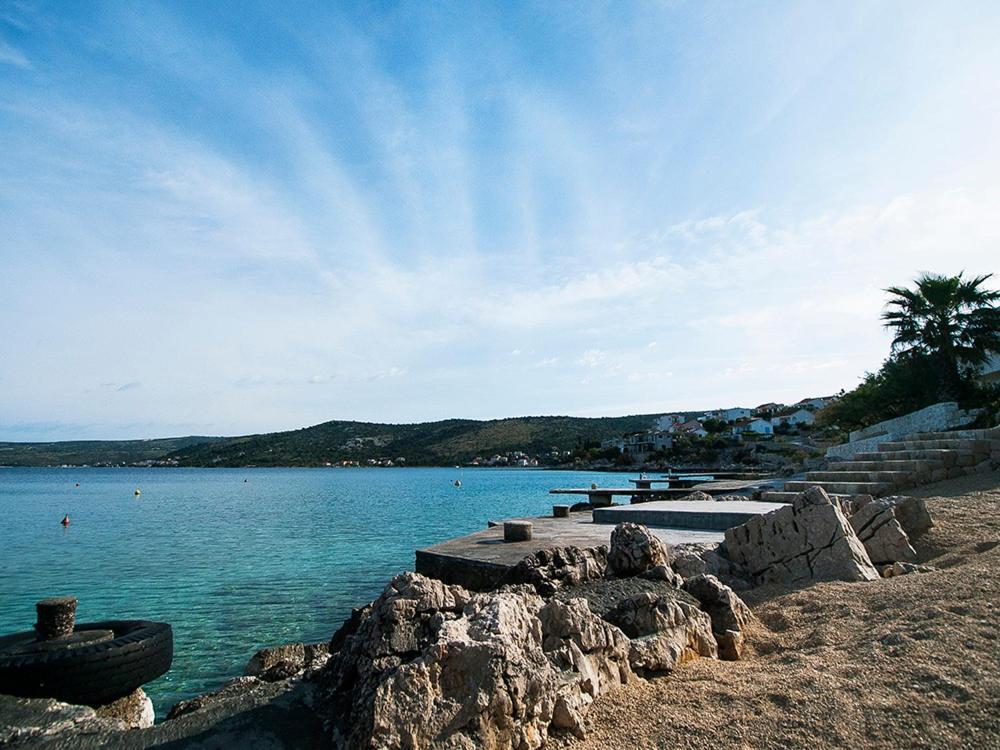 Villa Mona Apartments Ražanj Kültér fotó